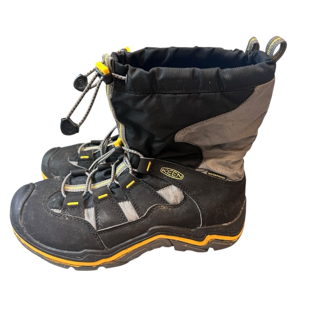 KEEN Winterport II WP Boot Black Yellow Youth Size 5
